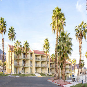 Mead Motel