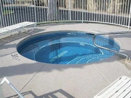 Lake Mead Inn 